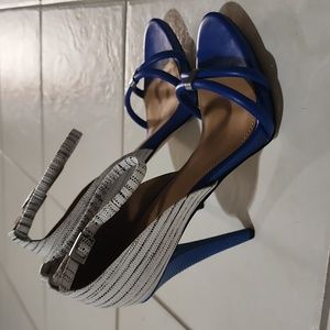 Calvin Klein Nathali S Nappa / Start Liz Size 8 NWT Blue/White